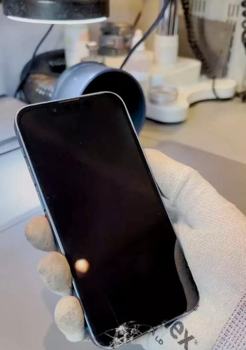 iPhone13换屏多少钱？（全面解析iPhone13换屏费用及维修流程，）