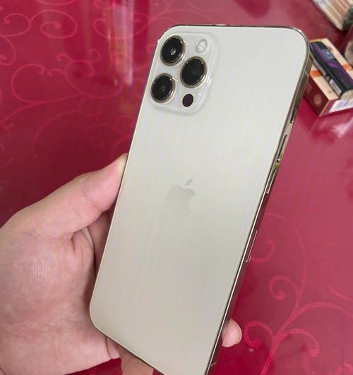 iPhone12（全面屏设计、强劲性能与卓越摄影，iPhone12引领智能手机新时代）