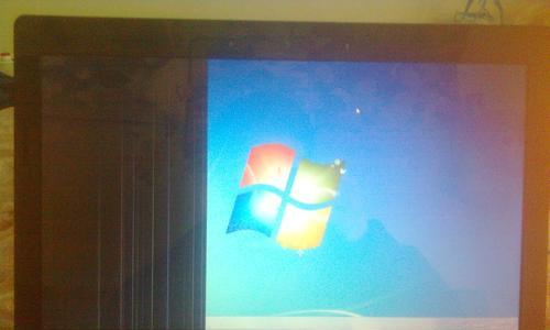 笔记本电脑开机花屏问题解析（探讨开机花屏现象的原因及解决方法）