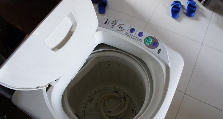 如何正确使用日本三洋洗衣机清洗衣物（掌握清洗技巧）